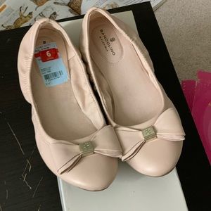 New BANDOLINO light pink flat